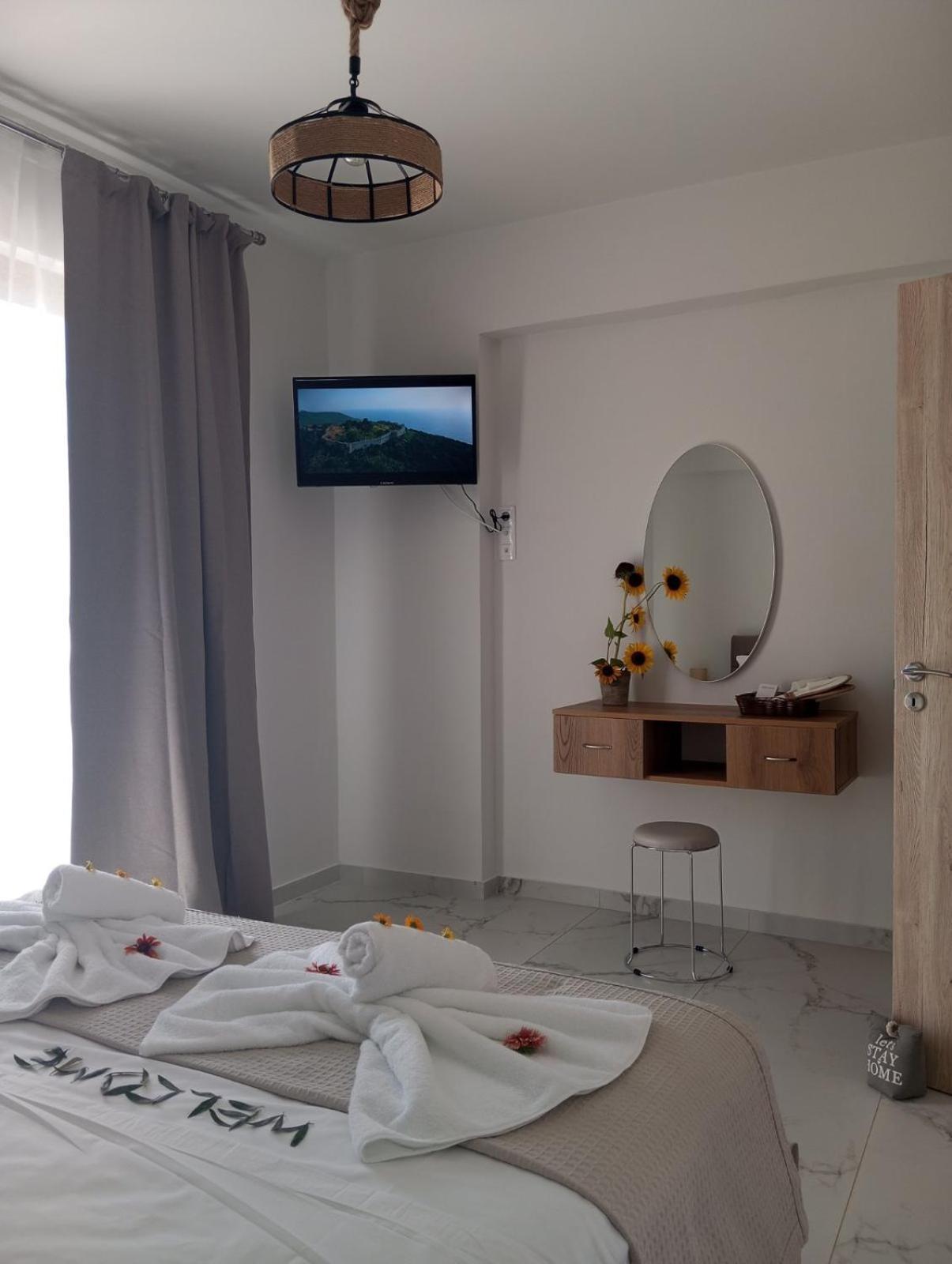 Three Charites Resort يالوفا المظهر الخارجي الصورة