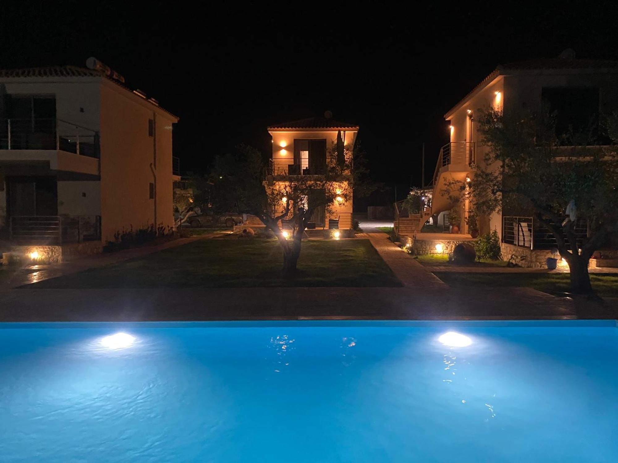 Three Charites Resort يالوفا المظهر الخارجي الصورة